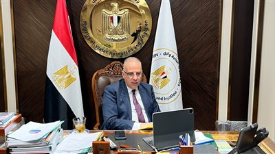 وزير الري يبحث مع المبعوث الخاص للرئيس الفرنسي المشاركة المصرية بقمة 