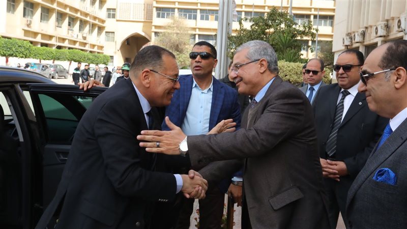 رئيس جامعة الزقازيق