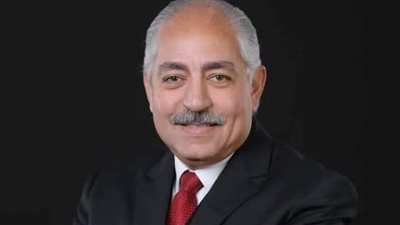 وفاة العامري فاروق نائب رئيس مجلس إدارة الأهلي