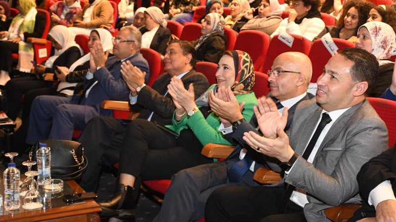 جامعة عين شمس، فيتو