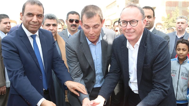 جانب من افتتاح المشروعات،