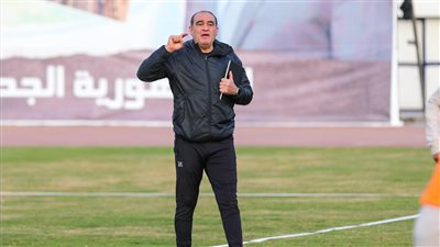 علي ماهر يحذر لاعبي المصري من صحوة بيراميدز 