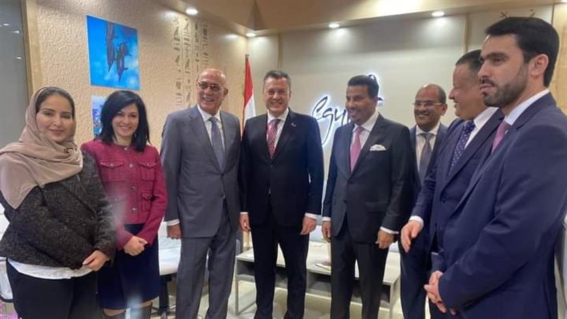 لقاء وزير السياحة