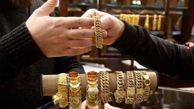 الإفتاء تكشف حكم بيع الذهب والفضة بأزيد من سعرهما في التقسيط 