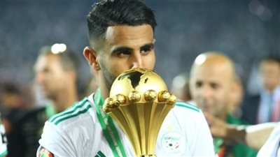 رياض محرز يقود التشكيل المتوقع لمباراة أهلي جدة والرياض