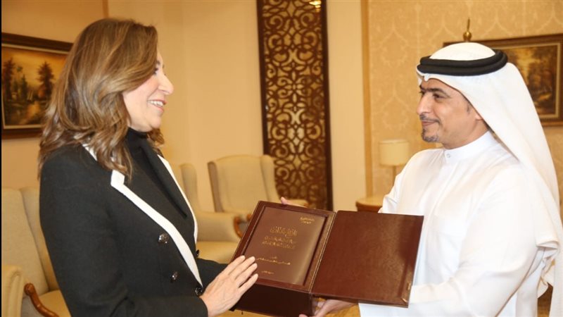 وزيرة الثقافة ورئيس