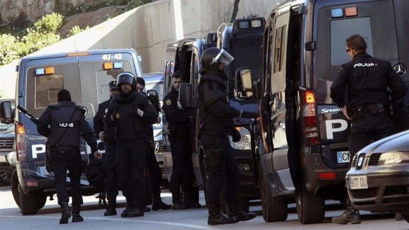 الشرطة الإسبانية،