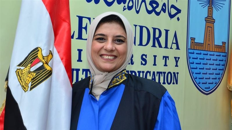 فوز أستاذين بجامعة