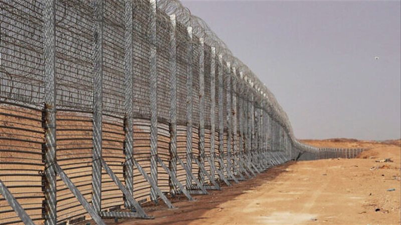 الجدار الحديدي، فيتو