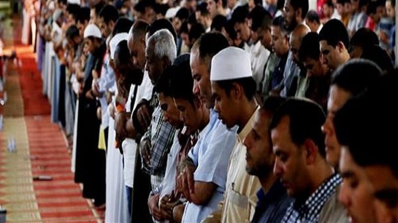 حكم صلاة الجمعة مرتين