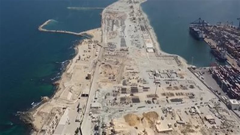 محطة الحاويات بميناء