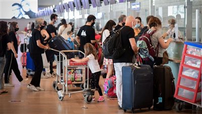 حالات تجبر قائد الطائرة على الهبوط اضطراريا 