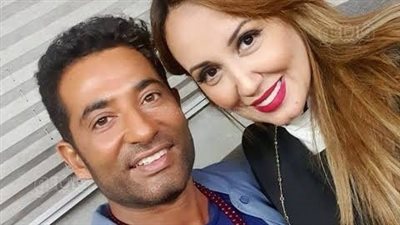 عمرو سعد يحتفل بعيد ميلاد زوجته بهذه الطريقة