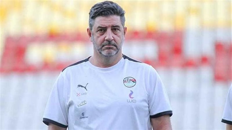 فيتوريا مدرب منتخب