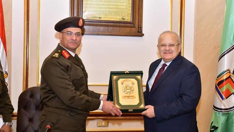جامعة القاهرة، فيتو