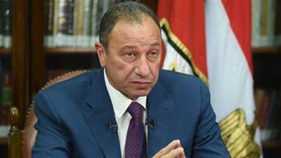 الخطيب وحسن حمدي وطاهر أبوزيد على رأس الحاضرين في عزاء العامري فاروق