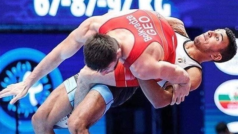 منتخب المصارعة، فيتو