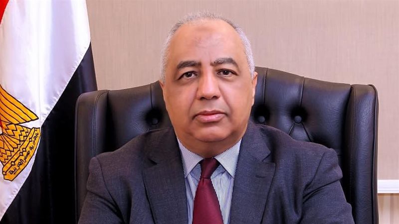  الدكتور عبد الفتاح