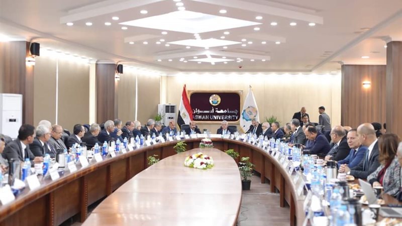 الاجتماع الدورى للمجلس