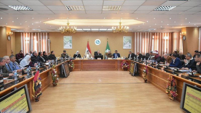 تنفيذي الشرقية يبحث