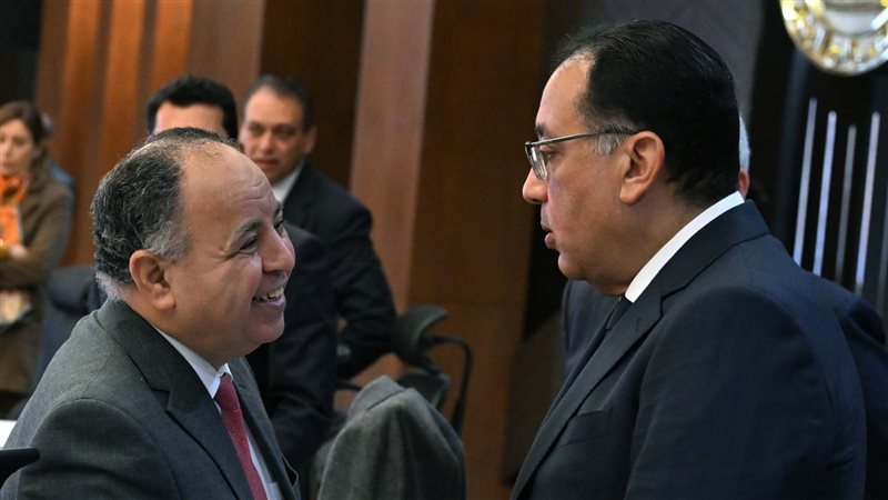 رئيس الوزراء ووزير