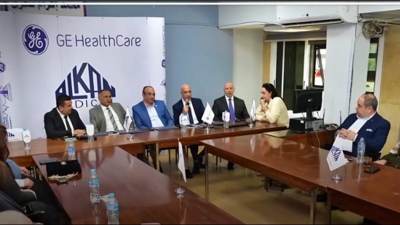 جامعة عين شمس، فيتو