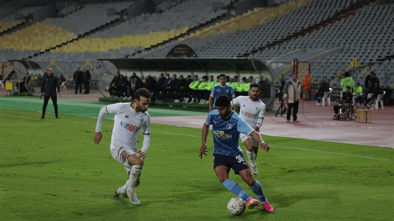 المصري وبيراميدز،