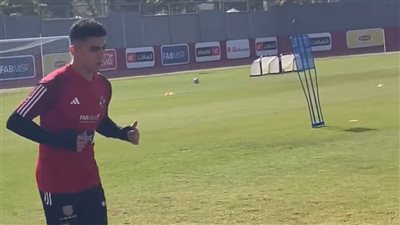 كوكا يواصل تنفيذ برنامجه التأهيلي بمران الأهلي