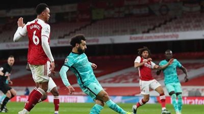 ترتيب الدوري الإنجليزي، منافسة ثلاثية بين آرسنال وليفربول ومانشستر سيتي