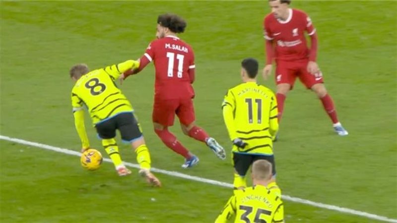 أرسنال ضد ليفربول