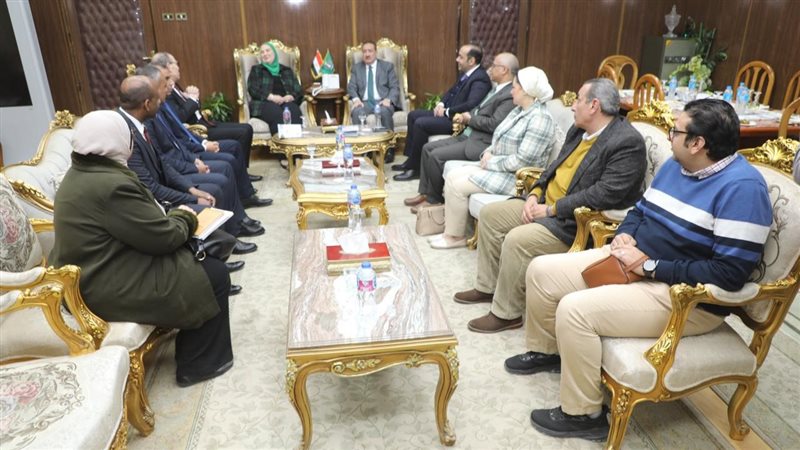 محافظ المنوفية ووزيرة