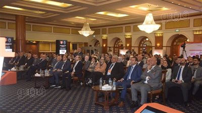 بدء فعاليات مؤتمر تنمية التأمين متناهي الصغر بمشاركة 350 خبيرا في الأقصر (صور)