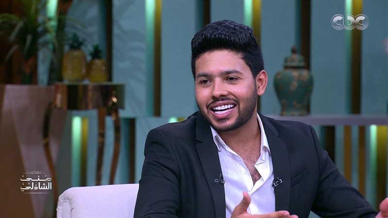 المطرب محمد شاهين،