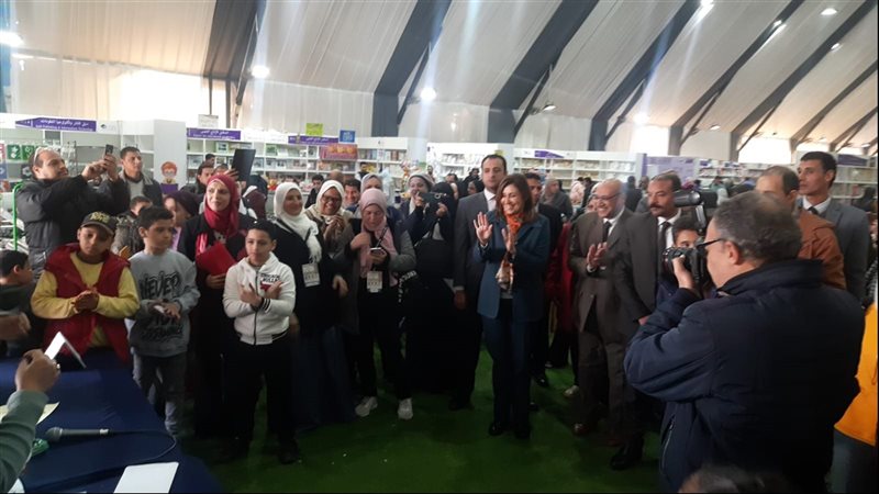 وزيرة الثقافة فى