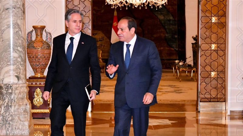 الرئيس السيسي ووزير