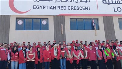 رئيس الاتحاد الدولي لجمعيات الصليب الأحمر تزور معبر رفح وتتفقد المساعدات بالعريش