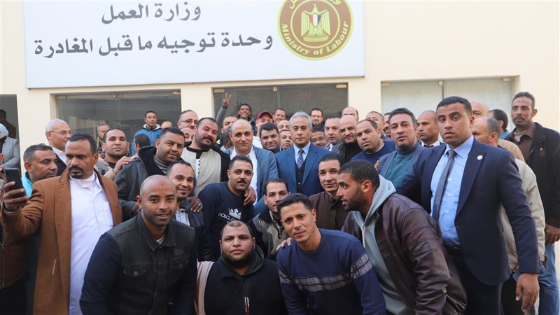 حسن شحاتة وزير العمل،فيتو