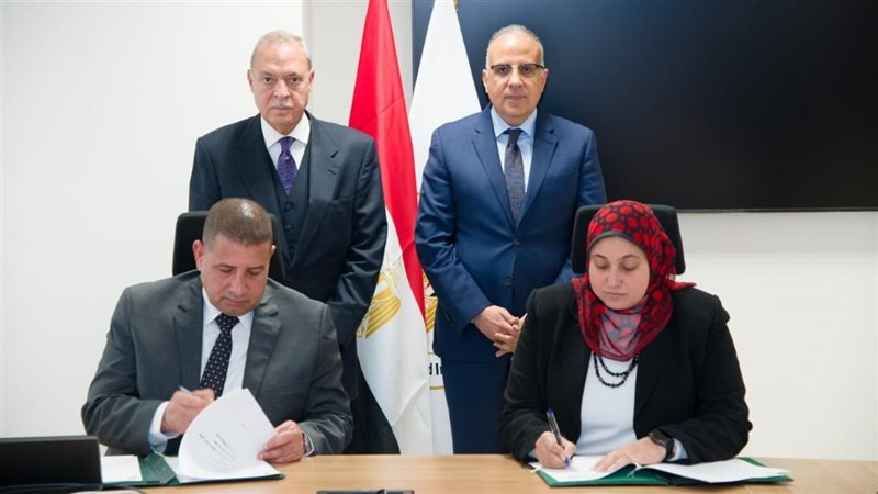 محافظ القليوبية ووزير