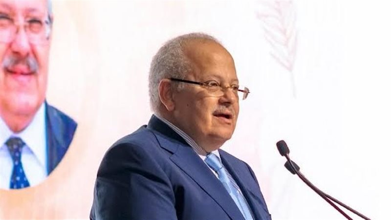 رئيس جامعة القاهرة،