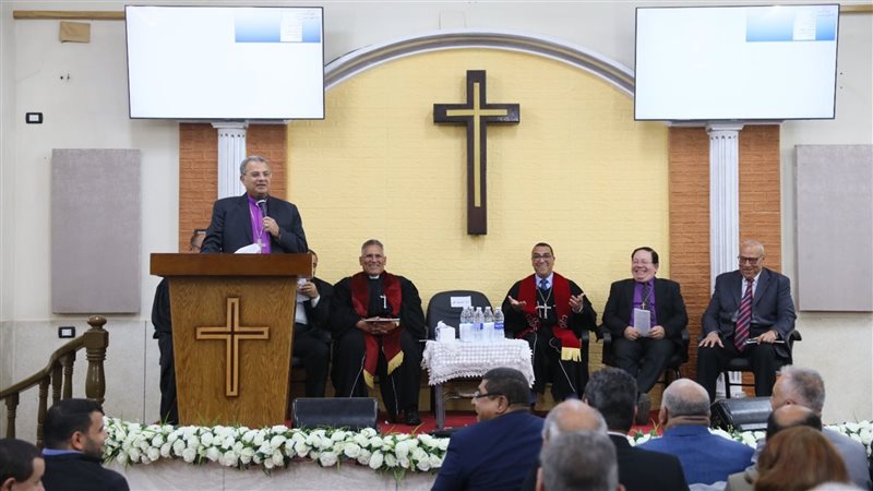 رئيس الإنجيلية، فيتو