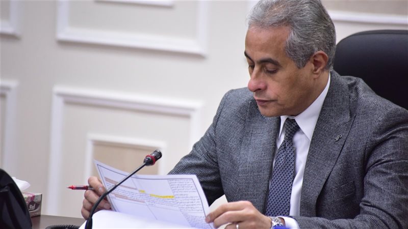 حسن شحاتة وزير العمل،فيتو