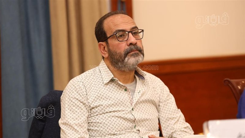 الناقد عصام زكريا،