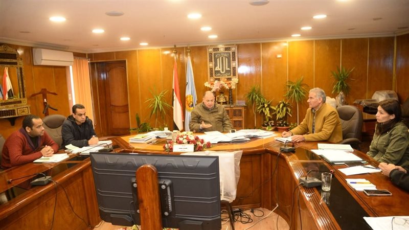 اجتماع محافظ أسيوط،