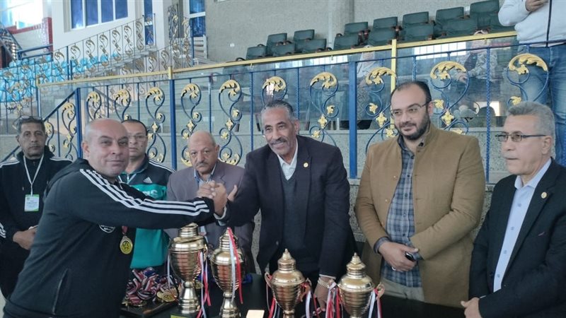 ختام دوري المصالح،فيتو