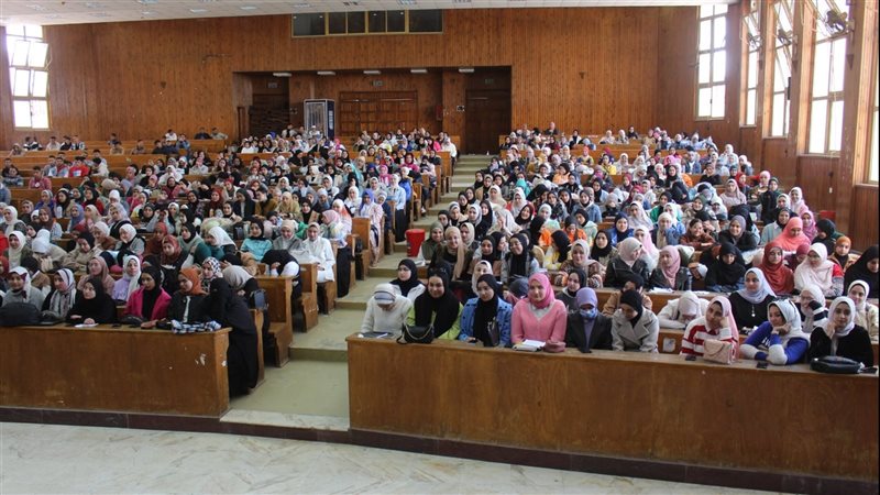 جانب من انتظام الدراسة