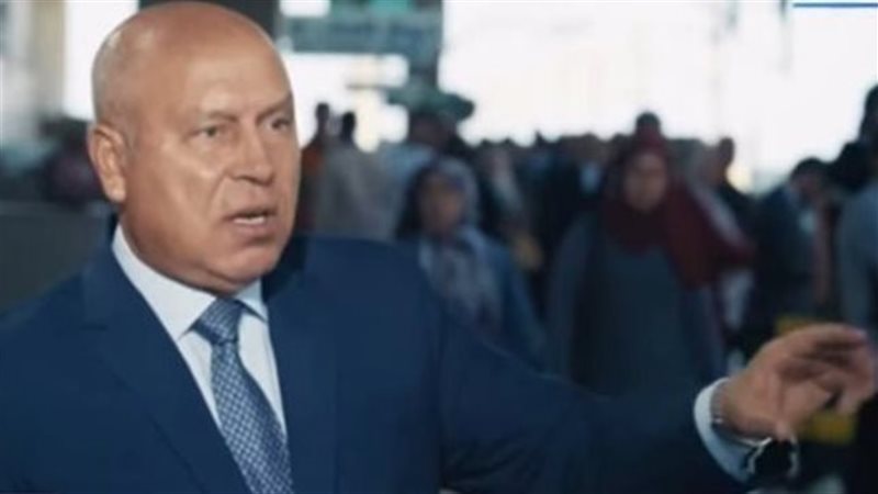 وزير النقل يتابع