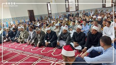 نقل شعائر صلاة الجمعة من مسجد عبد الحليم محمود بالشرقية (فيديو)