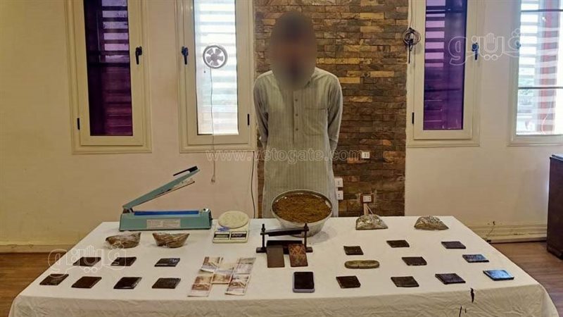  ضبط مصنعين لإنتاج