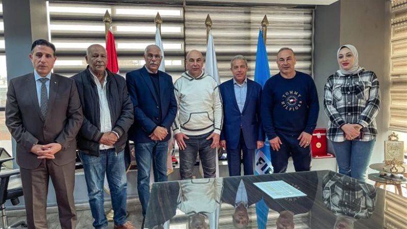 الجهاز الفني لمنتخب