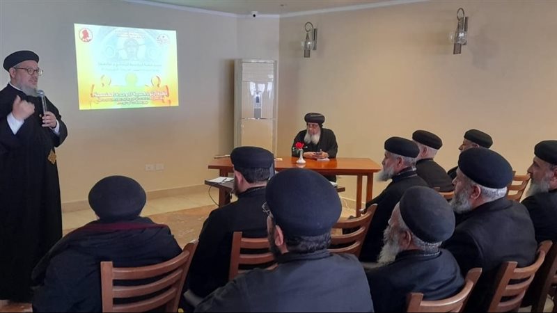 كهنة إيبارشية المعادي،